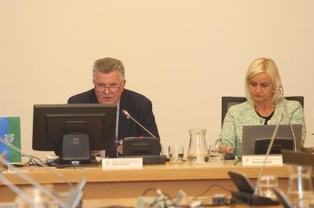 6. SEJA OBČINSKEGA SVETA 10 FOTO LJUBO VUKELIČ